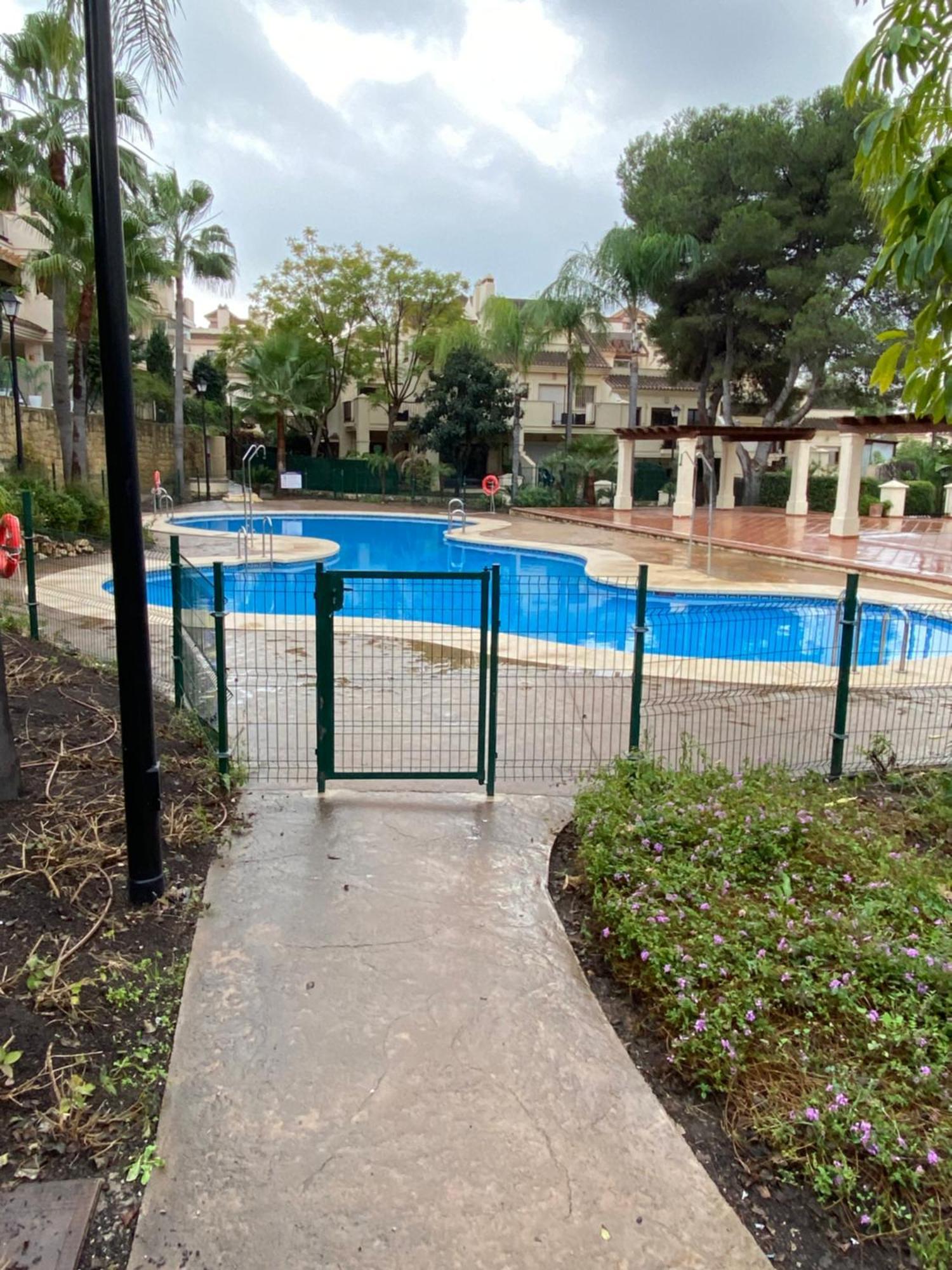 Apartamento Hacienda El Palmeral Puerto Banus Marbella Exterior photo